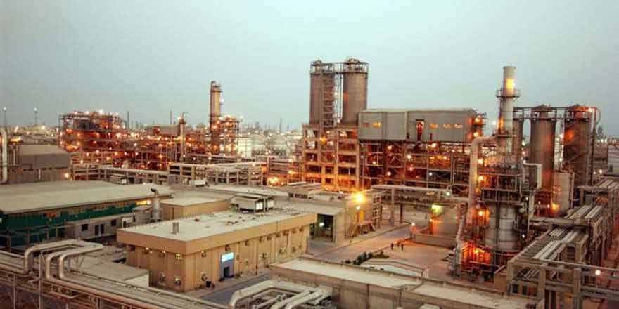 تندیس بلورین جایزه بین‌المللی مدیریت دانشی KM4D به پتروشیمی شهید تندگویان اهدا شد