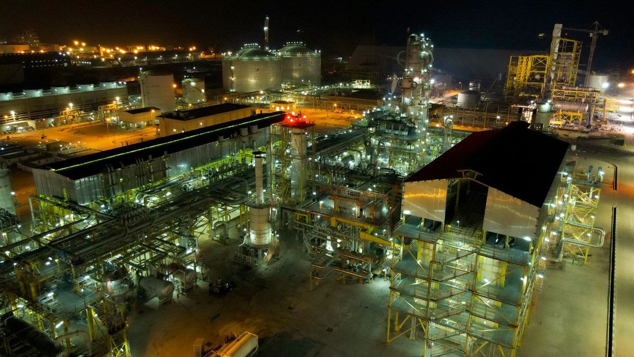 با دستور ویژه محمد شریعتمداری پتروشیمی هنگام، عصای دست صنعت دارویی کشور شد