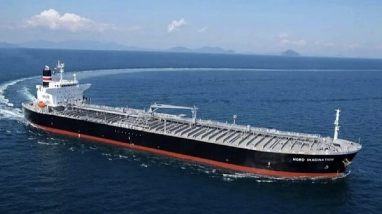 فرار ۲ نفتکش غول‌‌پیکر دیگر از تنگۀ هرمز