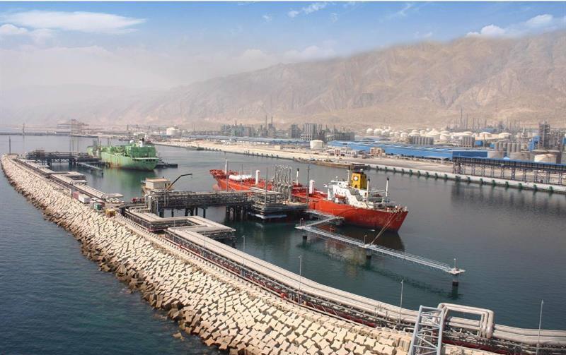 آمادگی پایانه‌ها و مخازن پتروشیمی برای ارائه خدمات کانتینری مرتبط با بندر شهید رجایی تا رفع بحران