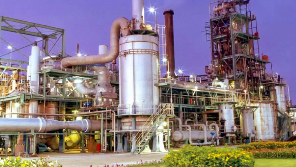 تولید در پتروشیمی فارابی متوقف شد