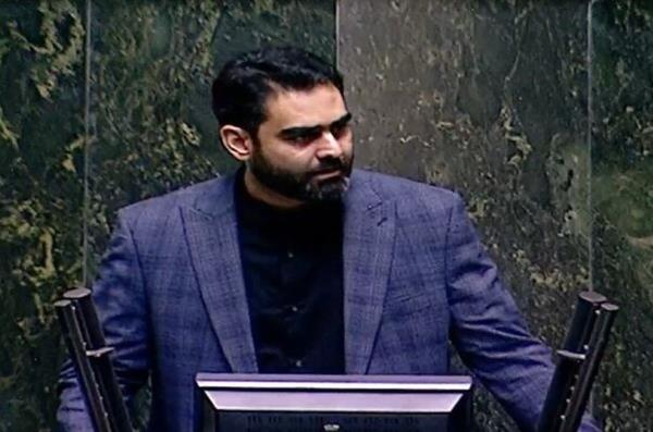 ثابتی: آقای پزشکیان! کشور را با کارهای نمایشی نمیشود اداره کرد،