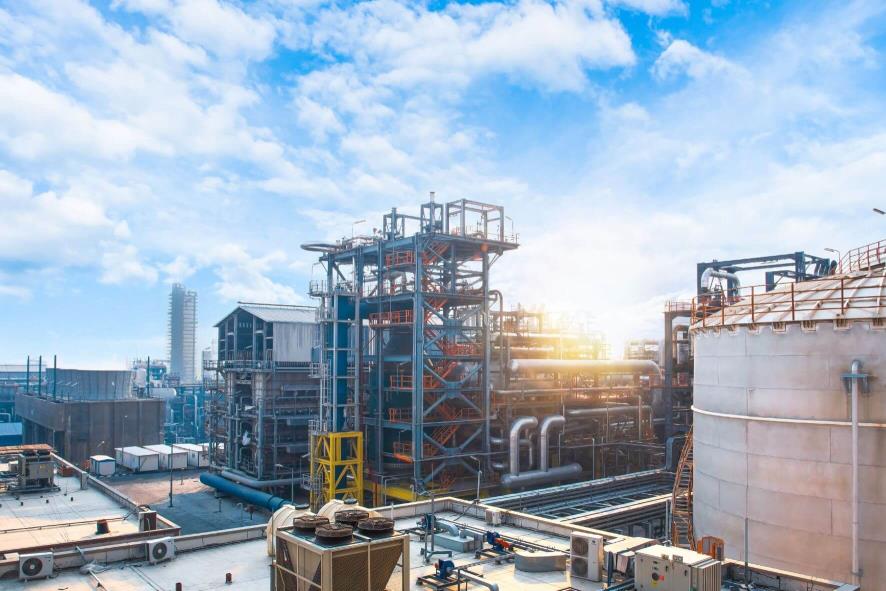 قله‌های موفقیت در انتظار سبلان؛ سود ۱.۵ همتی پتروشیمی سبلان برای اولین بار