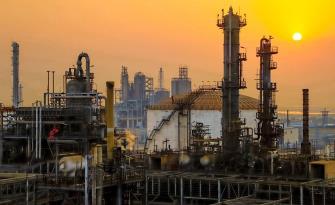 فروش چشم‌گیر ۱۶.۶ همتی پتروشیمی اروند، بزرگترین تولید‌کننده PVC و کلر در طی ۹ ماه