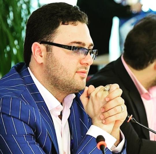 جنگ روایت‌ها وراهبرد رسانه‌ای؛سرمایه‌گذاری درآگاهی برای اقتداراقتصادی ایران/به قلم محمدجواد قبادبیگی